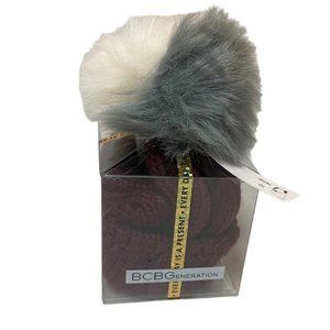 BCBGeneration Two-Tone Pom Pom Beanie w/Gift Box (444)